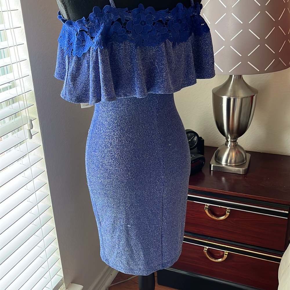 Elegant Blue dress IN San Francisco XS - Picture 7 of 9